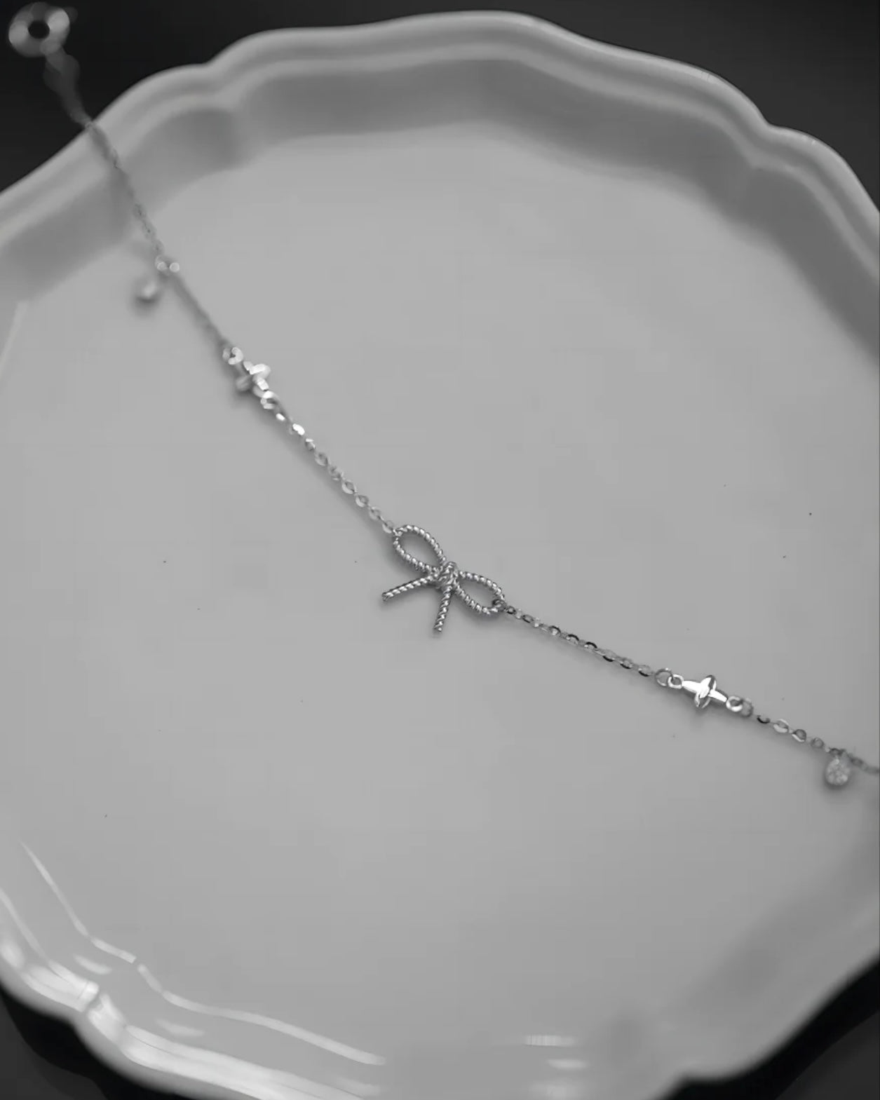 En Pointe Bracelet (Silver/Gold)