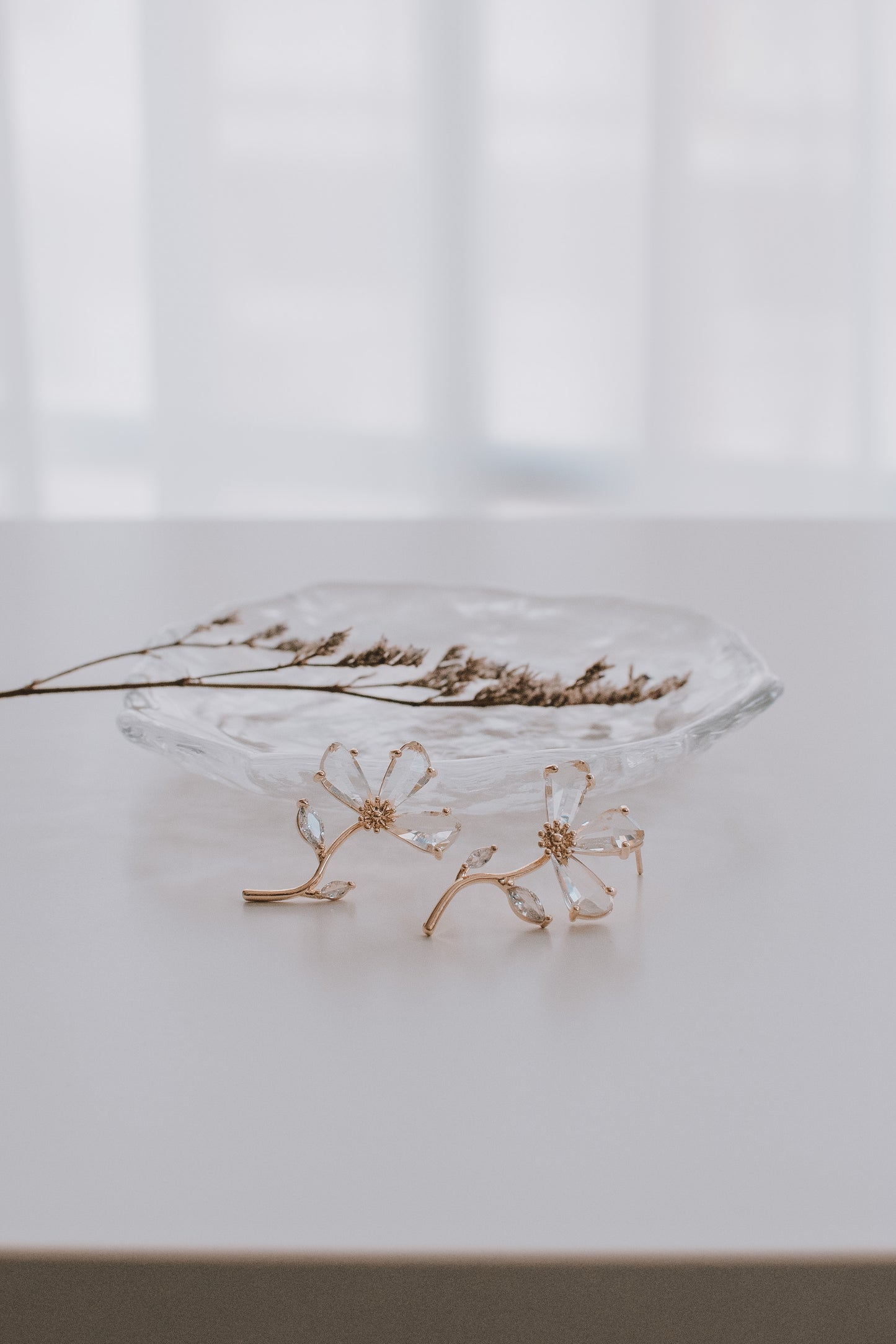Evie Floral Glass Earrings 18k Gold