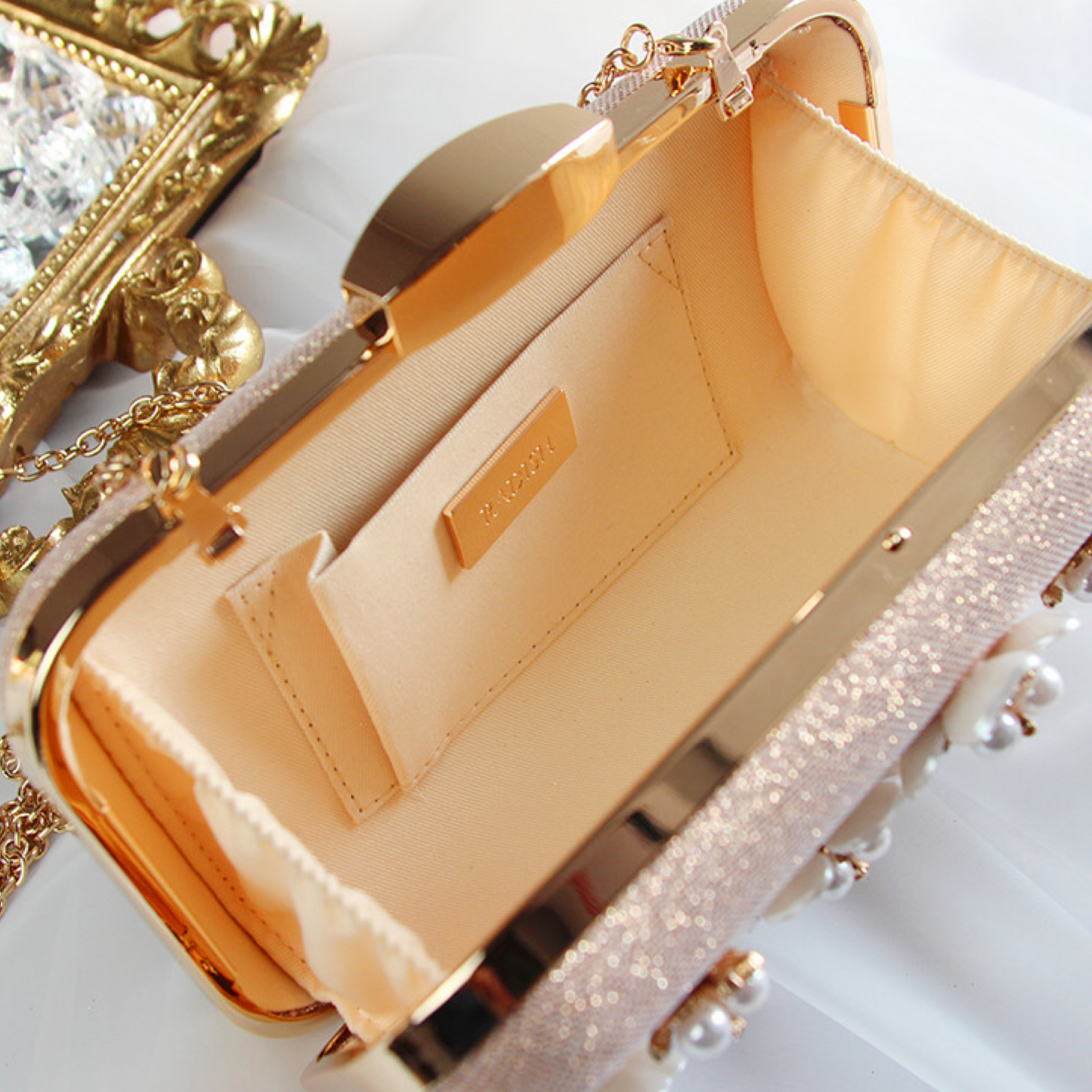 *PREORDER* Nicolette Floral Clutch (Blush)