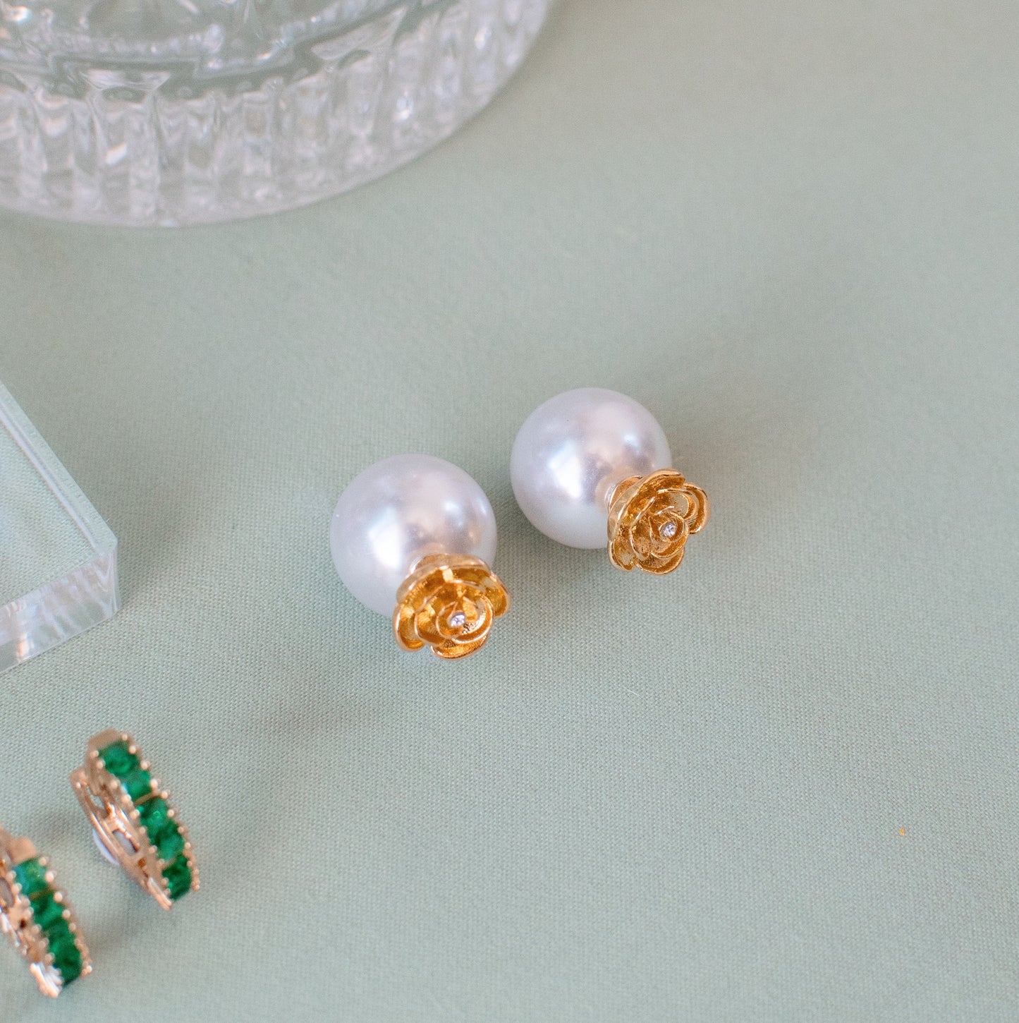 Dariela Rose-Pearl Earrings (Studs)